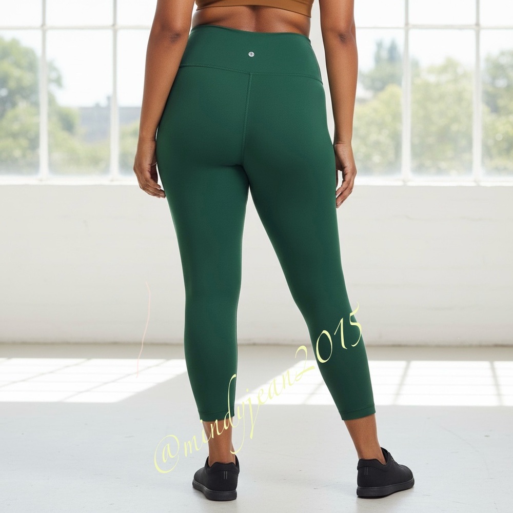 NWOT Lululemon Wunder Train High-Rise Tight 25"
Everglade Green size 16